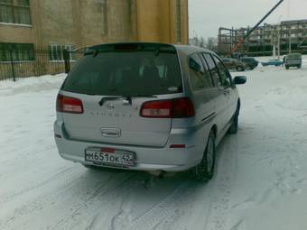 2001 Nissan Liberty Photos