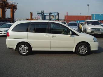 2001 Nissan Liberty Pictures