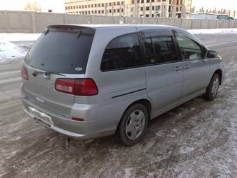 2001 Nissan Liberty Images