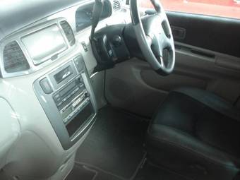 2001 Nissan Liberty Pictures