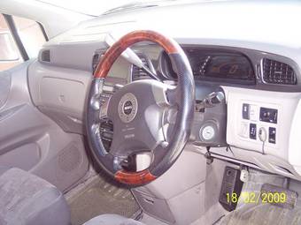 2001 Nissan Liberty Images