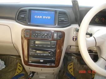 2001 Nissan Liberty Pictures
