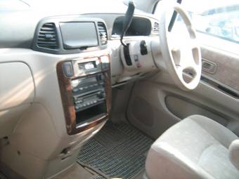 2001 Nissan Liberty Pictures