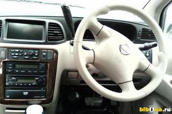2001 Nissan Liberty Photos