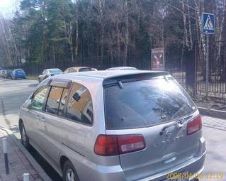 2001 Nissan Liberty Photos