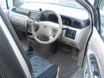 2001 Nissan Liberty Photos
