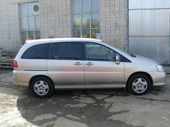 2001 Nissan Liberty Pictures
