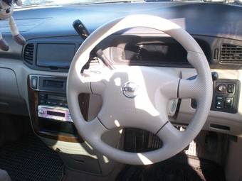2001 Nissan Liberty Photos