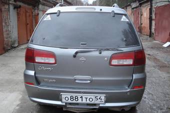 2001 Nissan Liberty Pictures