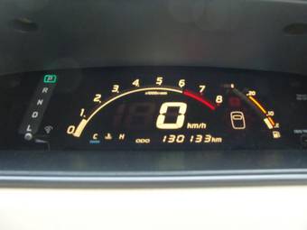 2001 Nissan Liberty Photos