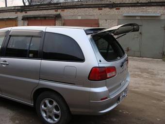 2001 Nissan Liberty Pictures