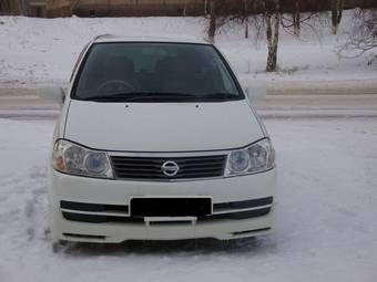 2001 Nissan Liberty Photos