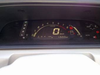 2001 Nissan Liberty Photos