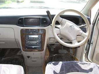 2001 Nissan Liberty Pictures