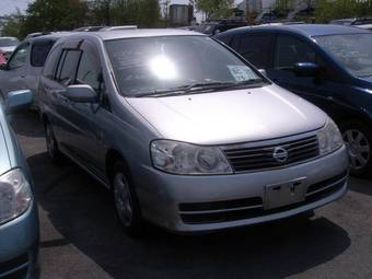 2001 Nissan Liberty Photos