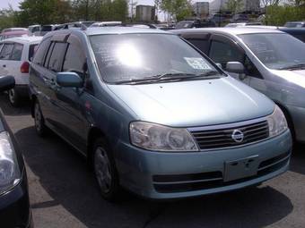 2001 Nissan Liberty Photos