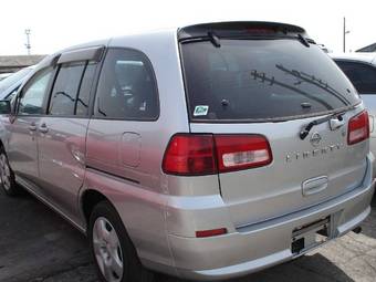 2001 Nissan Liberty Pictures
