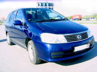 2001 Nissan Liberty Photos