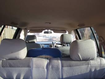 2001 Nissan Liberty Pictures