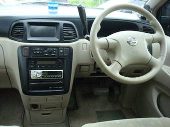 2001 Nissan Liberty Photos