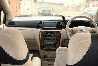 2001 Nissan Liberty Pictures
