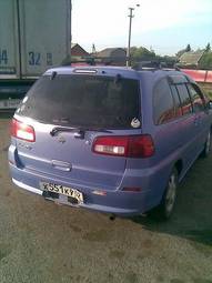 2001 Nissan Liberty Photos