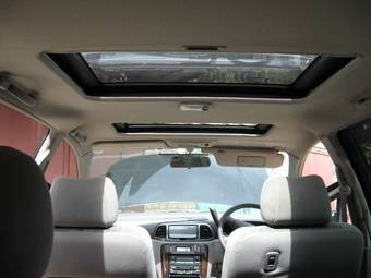 2001 Nissan Liberty Pictures