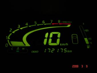 2001 Nissan Liberty Pictures