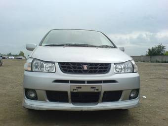 2001 Nissan Liberty Pictures