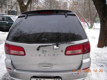 2001 Nissan Liberty Pictures