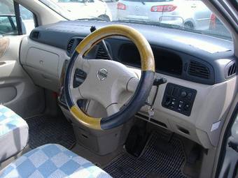 2001 Nissan Liberty Pics