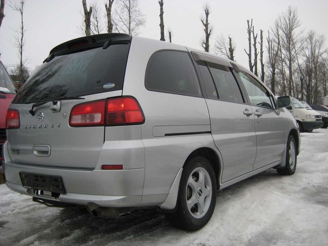 2002 Nissan Liberty
