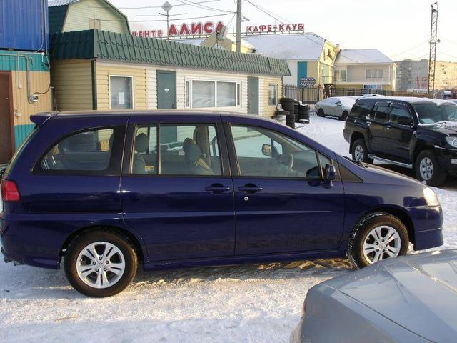 2002 Nissan Liberty