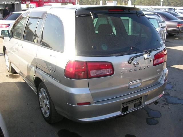 2002 Nissan Liberty