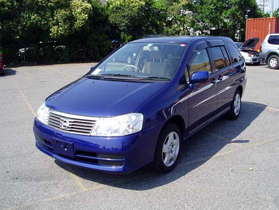 2002 Nissan Liberty Pictures