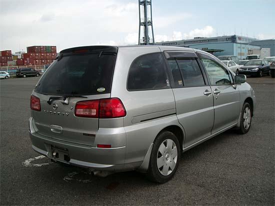 2002 Nissan Liberty Pictures