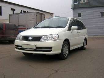 2002 Nissan Liberty Pics