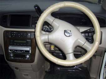 2002 Nissan Liberty Pictures