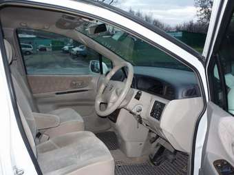 2002 Nissan Liberty Pics