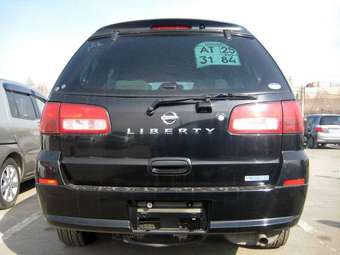 2002 Nissan Liberty Photos