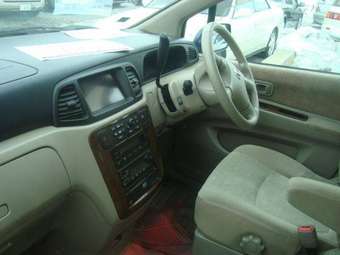 2002 Nissan Liberty Pictures