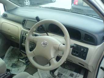 2002 Nissan Liberty Wallpapers