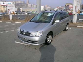 2002 Nissan Liberty Photos