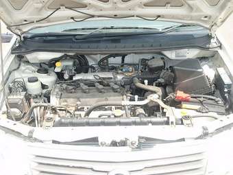 2002 Nissan Liberty Photos