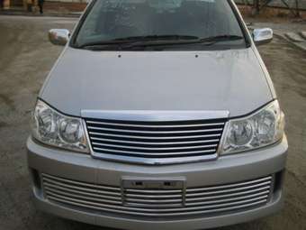 2002 Nissan Liberty Pictures