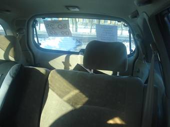 2002 Nissan Liberty Pictures