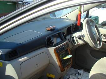 2002 Nissan Liberty Pictures