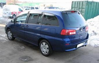 2002 Nissan Liberty Images