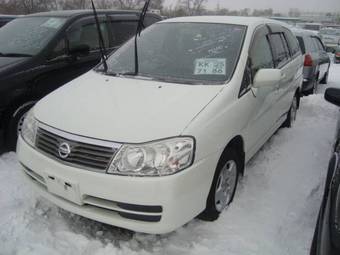 2002 Nissan Liberty Photos