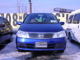 2002 Nissan Liberty Photos